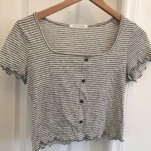 cute stripped tee!!